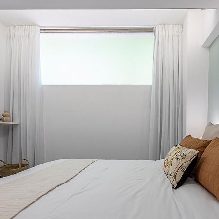Phaedrus Living: City Center Luxury Flat Loukianou Athens Ngoại thất bức ảnh