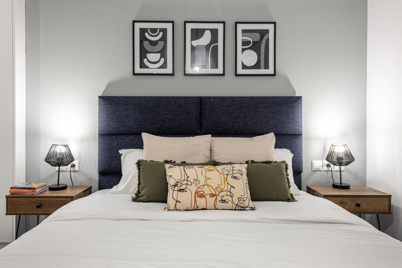 Phaedrus Living: City Center Luxury Flat Loukianou Athens Ngoại thất bức ảnh