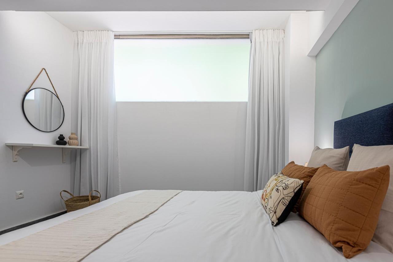Phaedrus Living: City Center Luxury Flat Loukianou Athens Ngoại thất bức ảnh