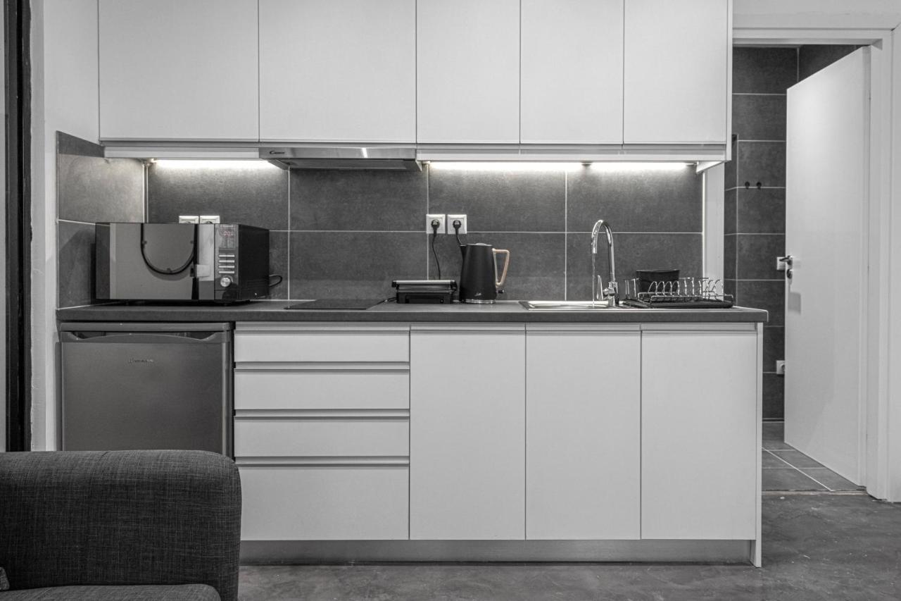 Phaedrus Living: City Center Luxury Flat Loukianou Athens Ngoại thất bức ảnh
